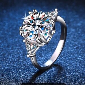 Elegant Sterling Silver Diamond Ring